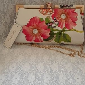 Le Miel butterfly garden clutch